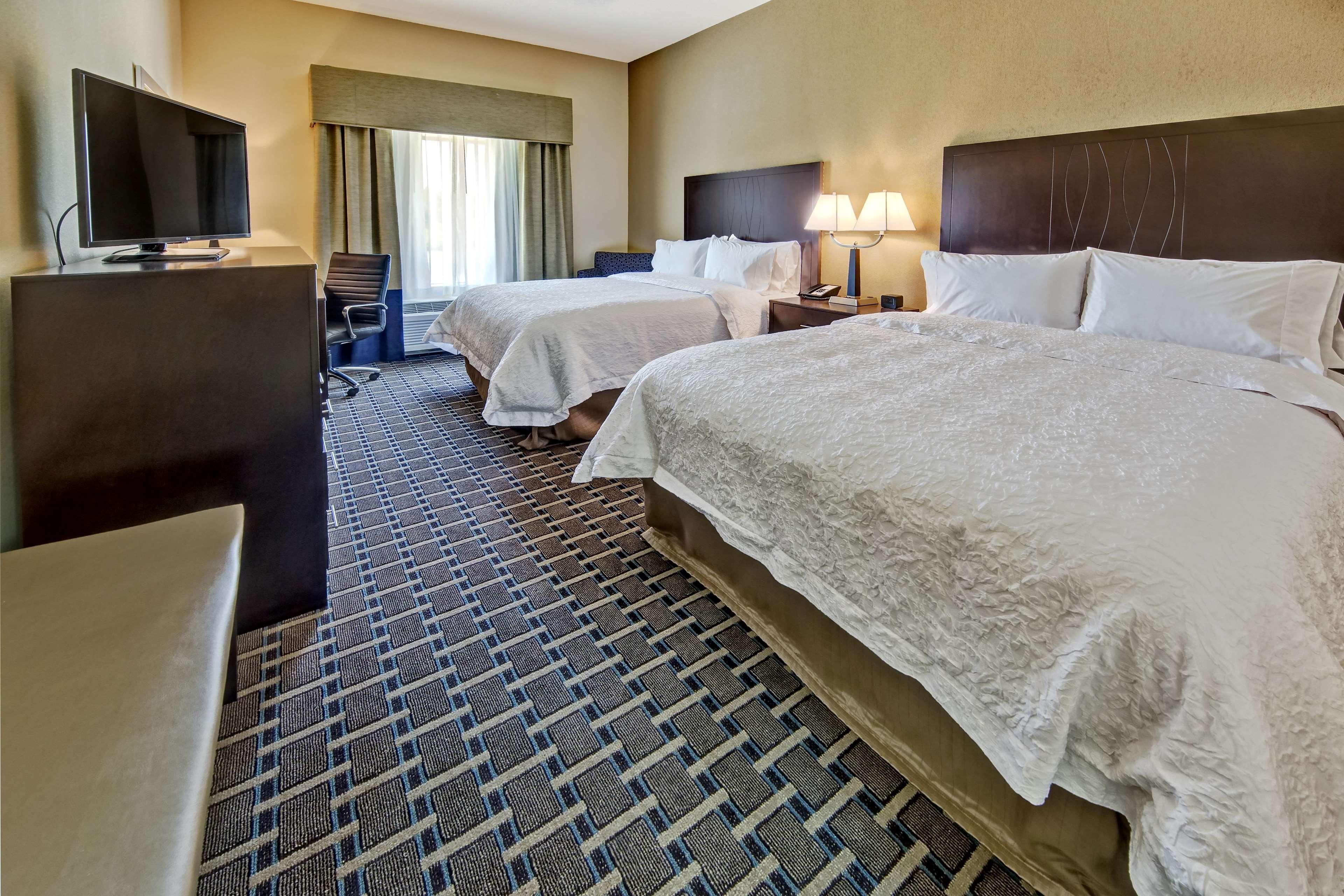 Hampton Inn Indianola Eksteriør bilde