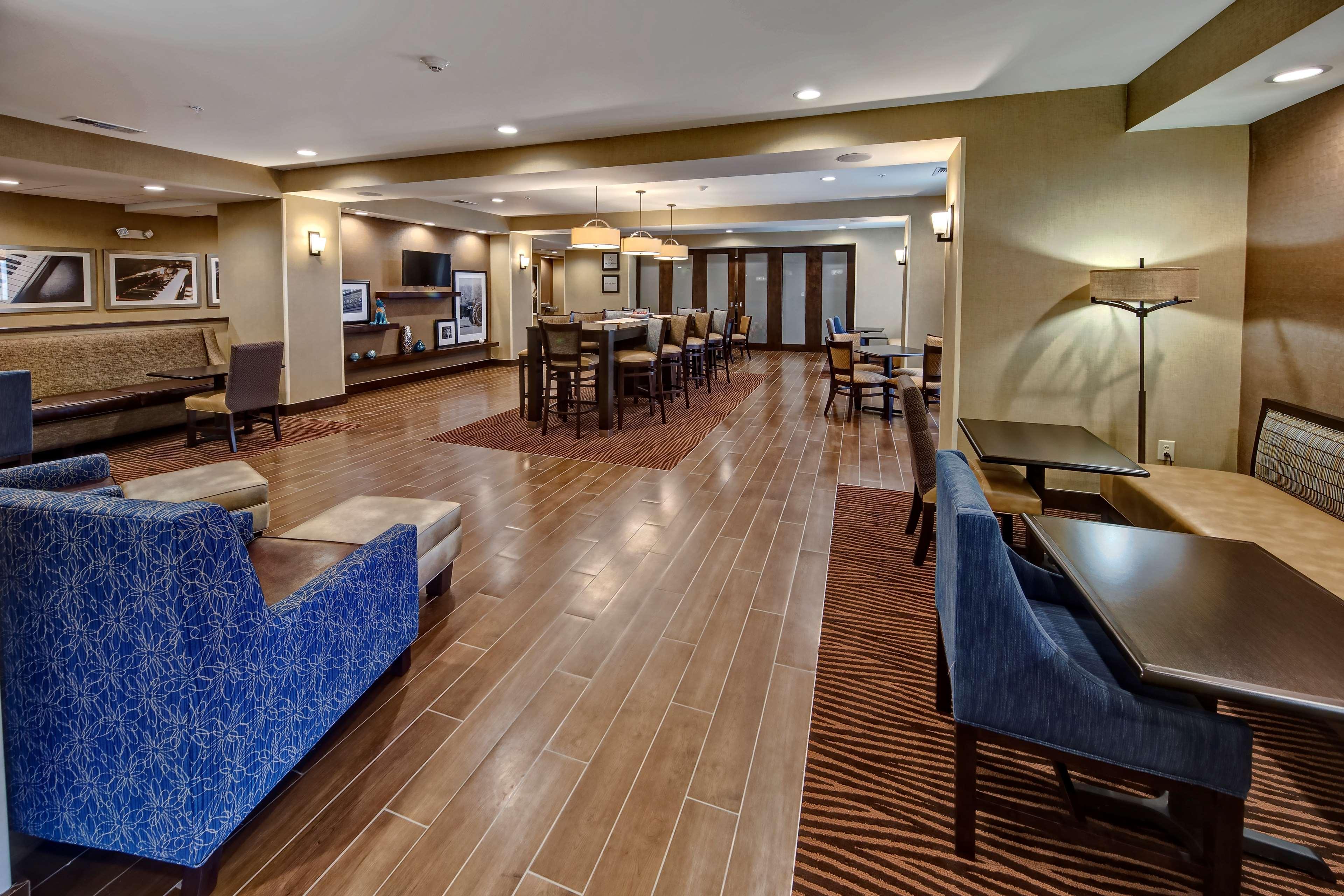Hampton Inn Indianola Eksteriør bilde