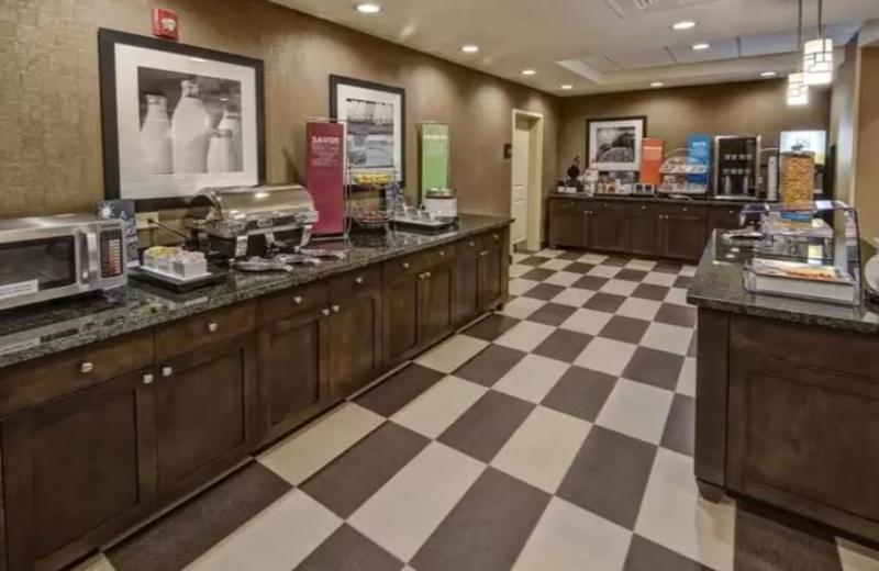 Hampton Inn Indianola Eksteriør bilde